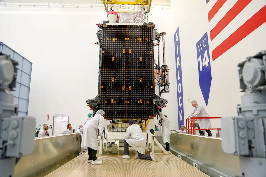 Lockheed Martin boxes up the GPS 3 Space Vehicle 07 at its facilities in Littleton, Colorado, before shipping it to Florida for launch aboard a Falcon 9 rocket. Image: Lockheed Martin